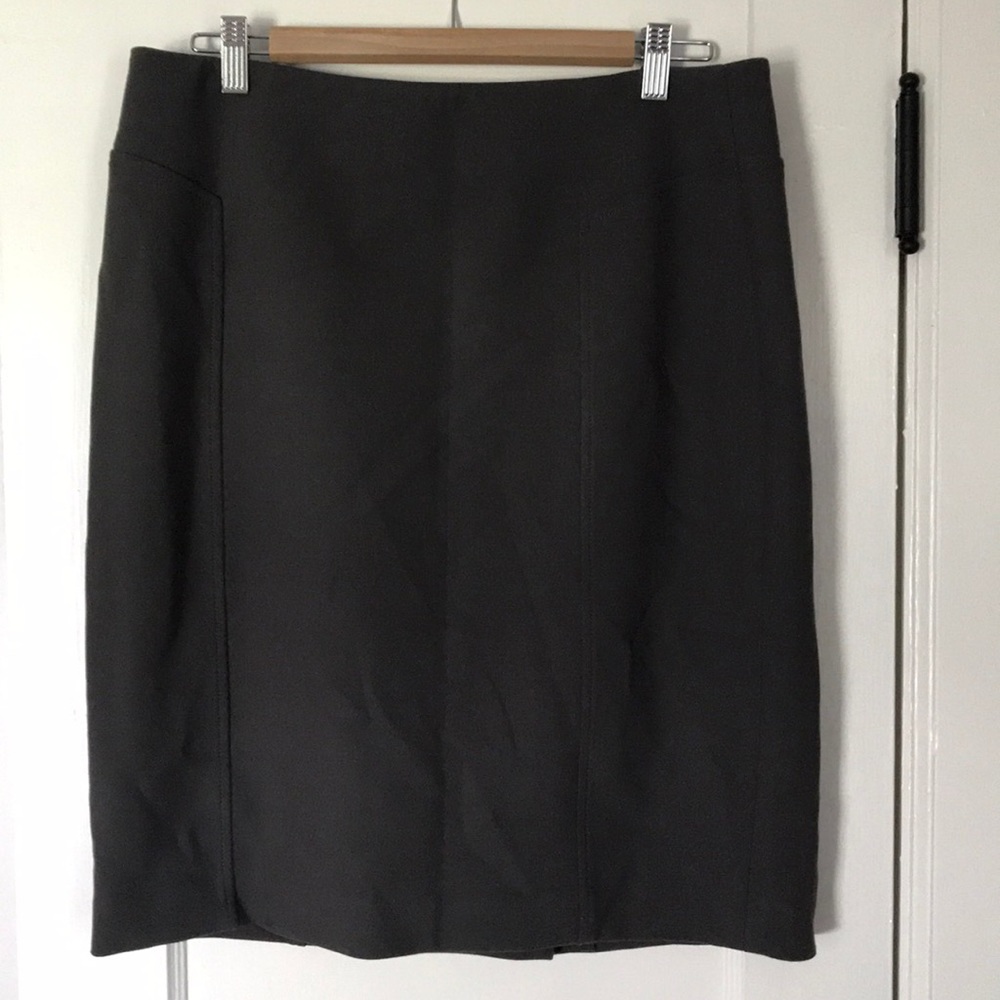 Halogen seamed pencil skirt in dark grey